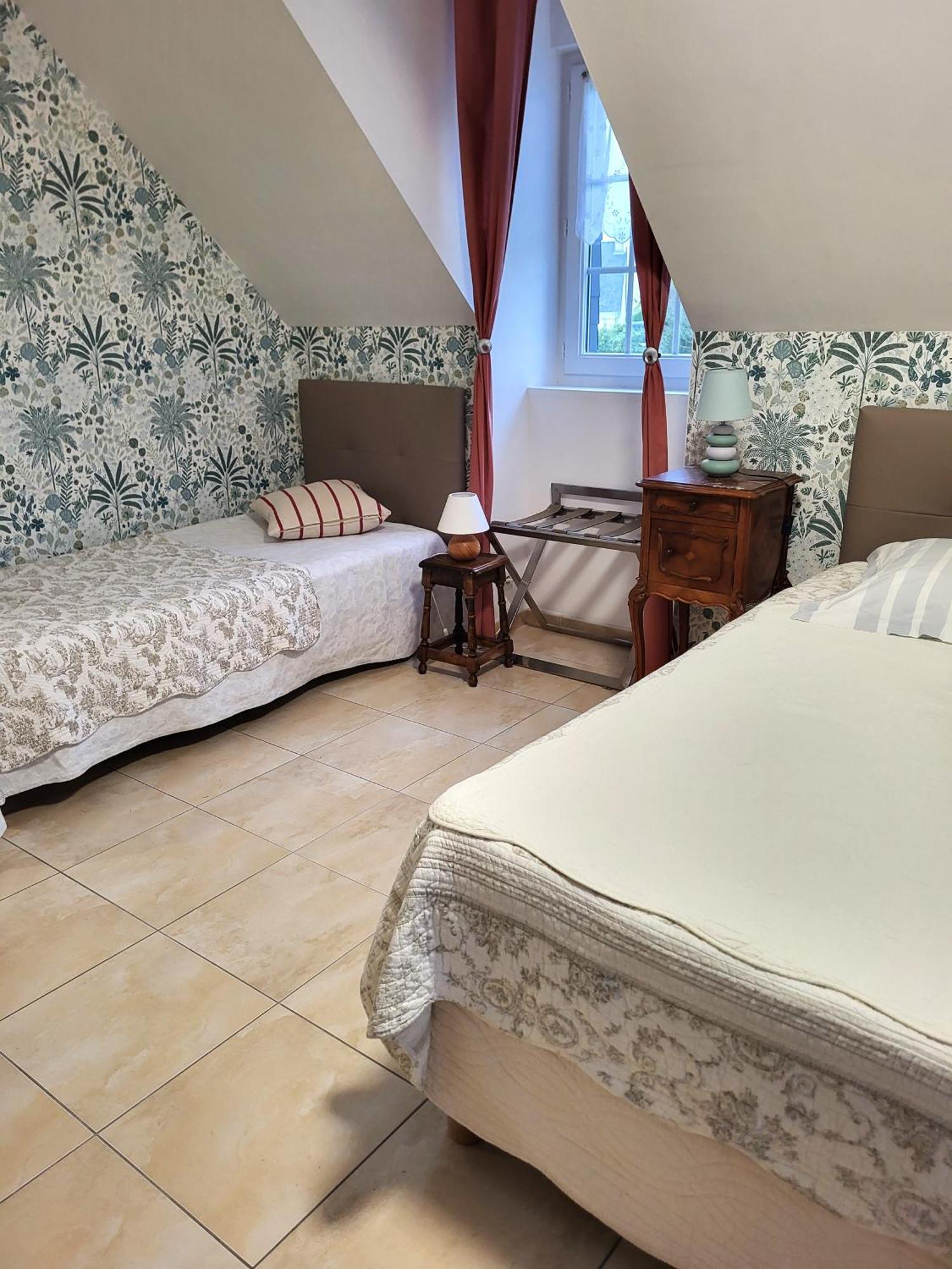 Petit Chatelet Bis Hirel Ngoại thất bức ảnh