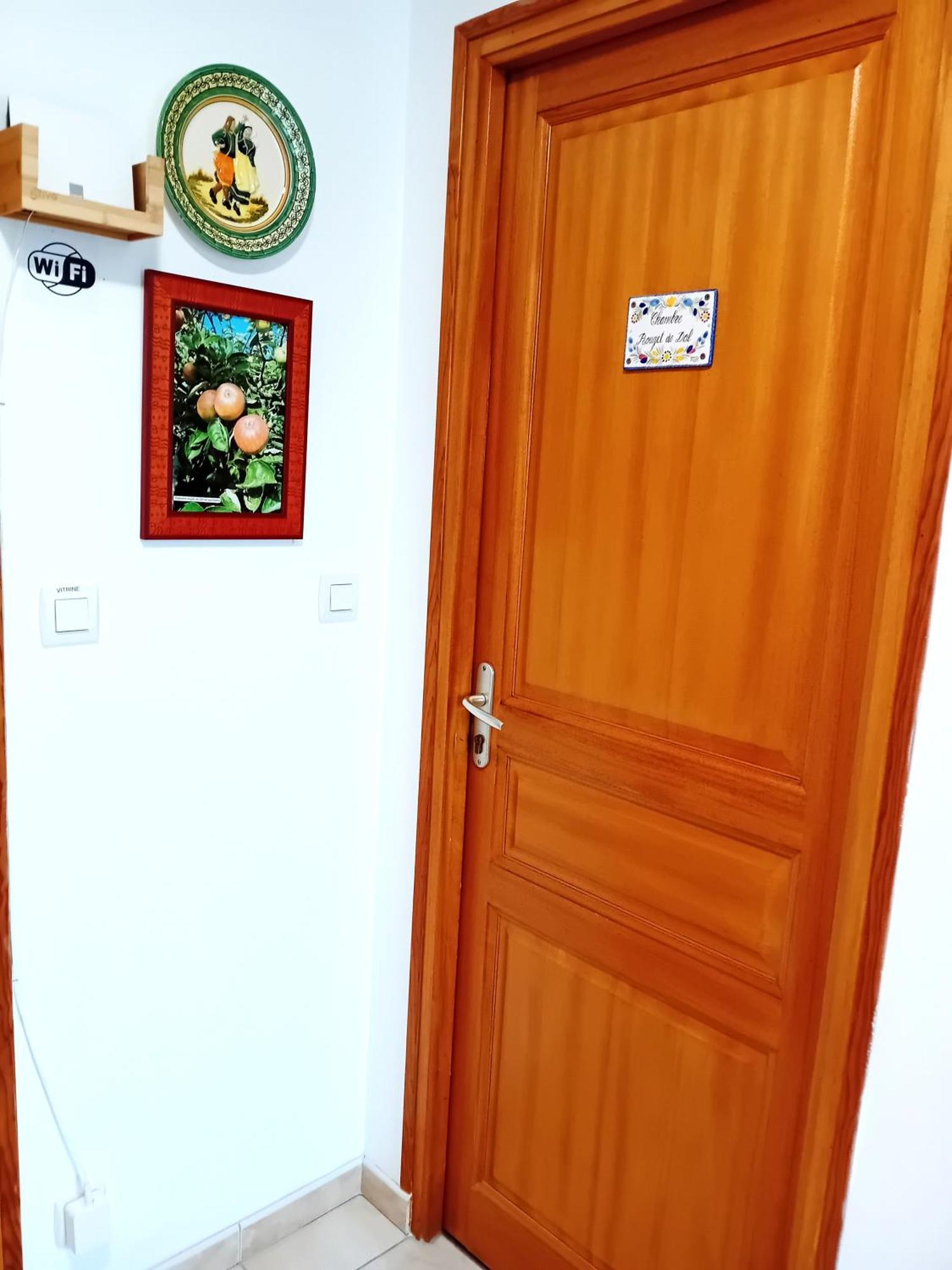 Petit Chatelet Bis Hirel Ngoại thất bức ảnh